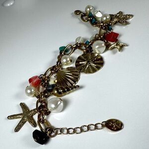 Vintage Nautical Starfish, Sea Shell, Faux Gemstone Pearl Charm Bracelet #1508